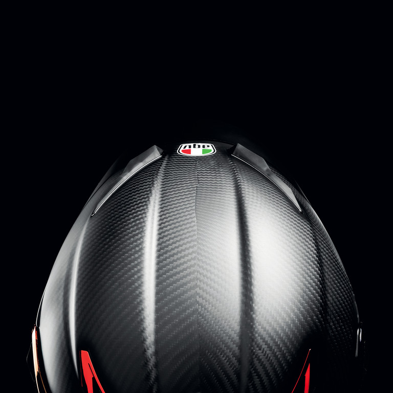 100%カーボンファイバー